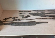 В хода на операцията са иззети 2000 предмета имащи белези