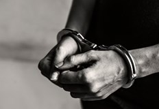 Сириецът е подхвърлил 200 евро на полицейските служителиСлужители от авто патрул