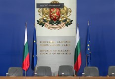 Предвидена е възможността да бъдат издавани паспорти със срок на