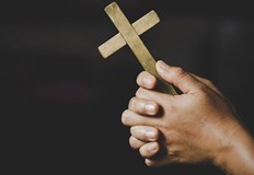 На тази неделя се изнася животворящия кръст господенОтбелязваме Третата Неделя