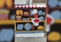 Русенец публикува снимка в социалната мрежаИзрисувано елтабло по улица Александровска