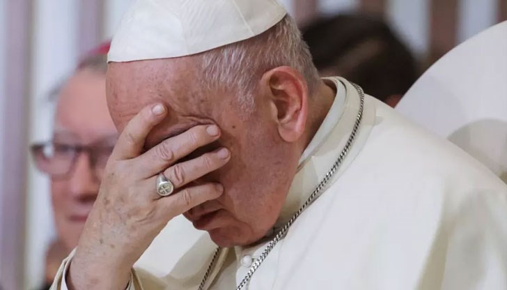 Светият отец се е оплаквал от затруднения в дишането през последните дни