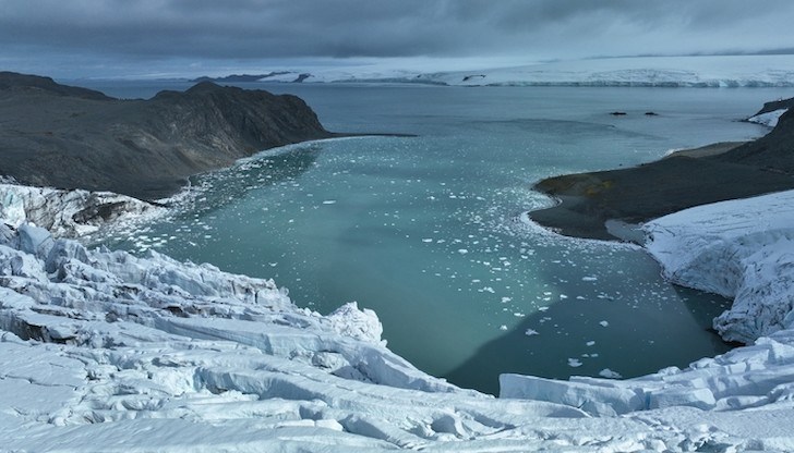 Морският лед е достигнал най-ниската си стойност за 45-те години, в които се записват спътникови данни