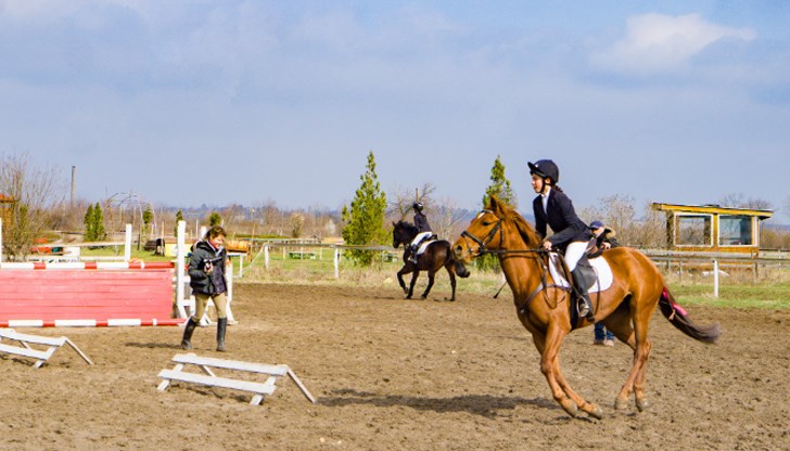 Конните клубове бяха подготвили специална програма