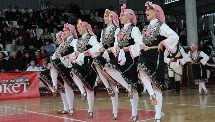 Националният фестивал събра 500 участници в столицата на българския фолклор