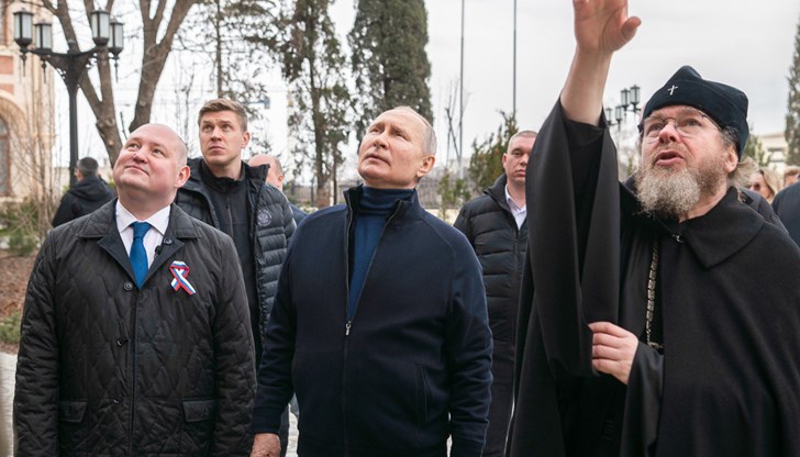 Владимир Путин посети изненадващо Мариупол на 19 март