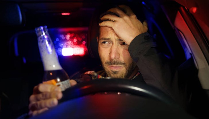 Мъжът е шофирал с 1,27 промила алкохол /снимката е илюстративна/