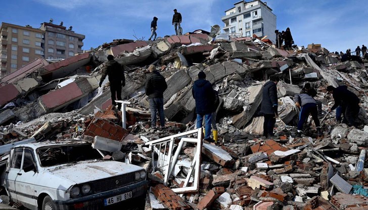 Турският министър на вътрешните работи Сюлейман Сойлу заяви, че сред загиналите има 6265 чужденци Турският министър на вътрешните работи Сюлейман Сойлу заяви, че сред загиналите има 6265 чужденци