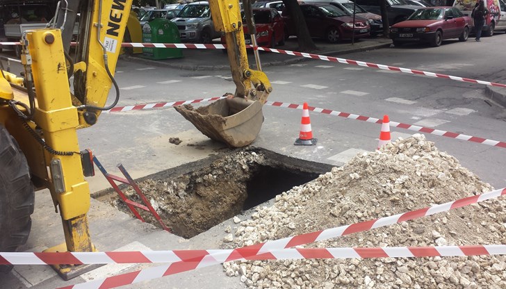 Каква е ситуацията около ремонта на улица "Цар Калоян"?