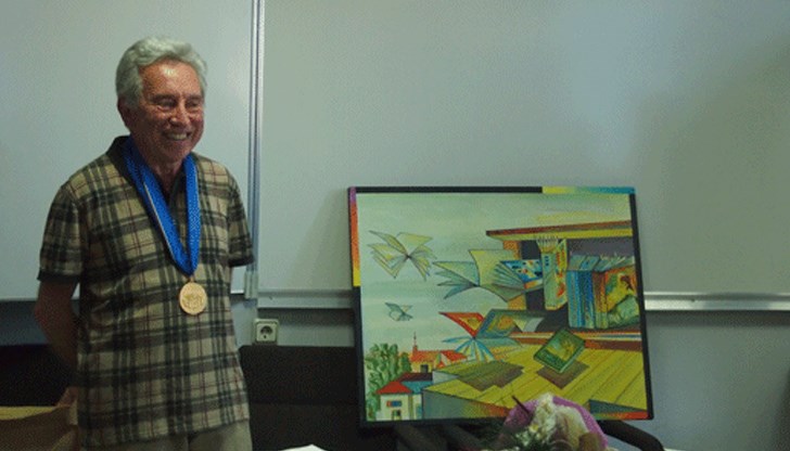 Художникът е известен с богатото творчество, рисувал по време на три обществени строя Художникът е известен с богатото творчество, рисувал по време на три обществени строя