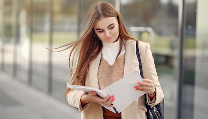 Кандидат-студентите, включително от Молдова и Украйна, ще полагат изпити на равни основания за прием с всички останали държави Кандидат-студентите, включително от Молдова и Украйна, ще полагат изпити на равни основания за прием с всички останали държави