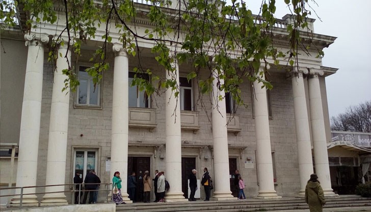 Събитието включва лекции на учени, рехабилитатори, етнографи, родови терапевти, билколечители и други изследователи Събитието включва лекции на учени, рехабилитатори, етнографи, родови терапевти, билколечители и други изследователи