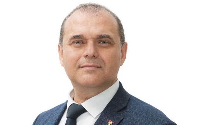 Лидерът на "Атака" Волен Сидеров трябва да плати глоба от 5000 лева за обида и клевета срещу Искрен Веселинов от ВМРО