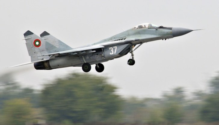 МО пусна обществена поръчка за шест двигателя за самолети МиГ-29