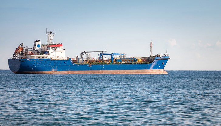 Има потенциална опасност от експлозия и разлив на милиони барели петрол край бреговете на Йемен Има потенциална опасност от експлозия и разлив на милиони барели петрол край бреговете на Йемен