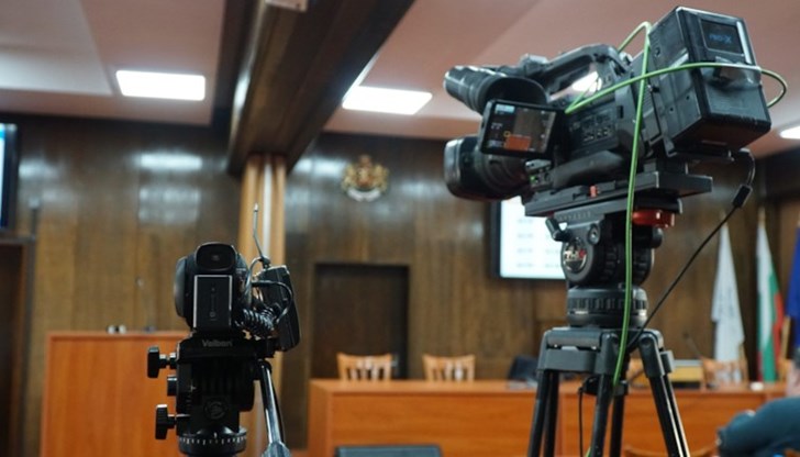 Дневният ред се състои от 41 точки Дневният ред се състои от 41 точки