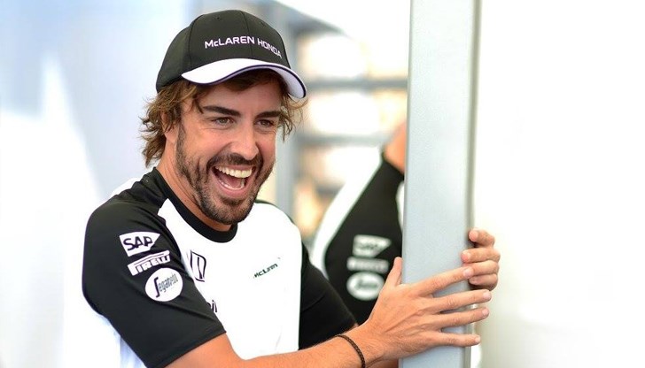 Испанецът е получи травма след инцидент на квалификацията в Австралия Испанецът е получи травма след инцидент на квалификацията в Австралия