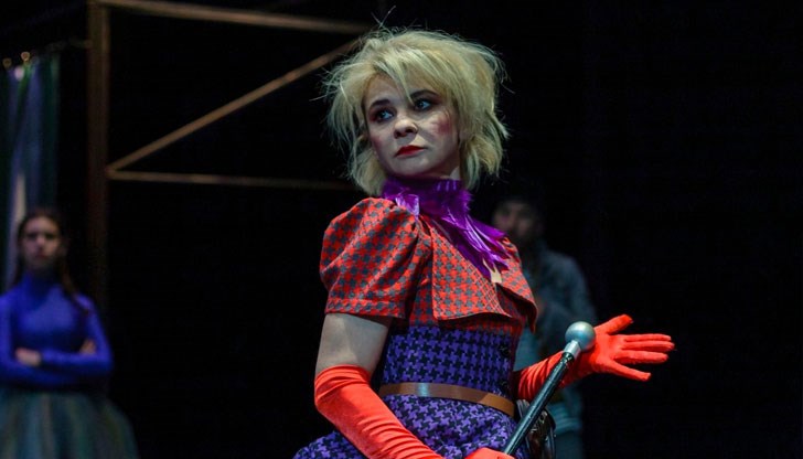 Поздравяваме Ивана, Мая и Ивайло за признанието и им пожелаваме успех Поздравяваме Ивана, Мая и Ивайло за признанието и им пожелаваме успех