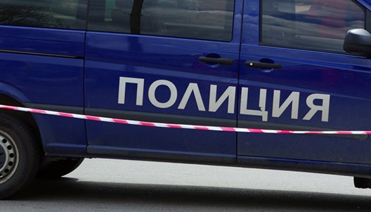 Полицията е открила болтова карабина, четири пневматични пушки, два газови пистолета, патрони и оптични мерни прибори