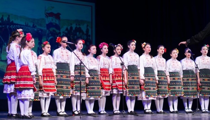 Вълнуващ спектакъл на русенските творци по случай 145-годишнината от Освобождението на България