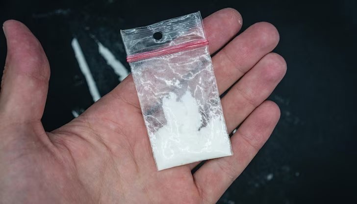 36-годишният мъж се е прибрал от външен обект с 4 пликчета амфетамини