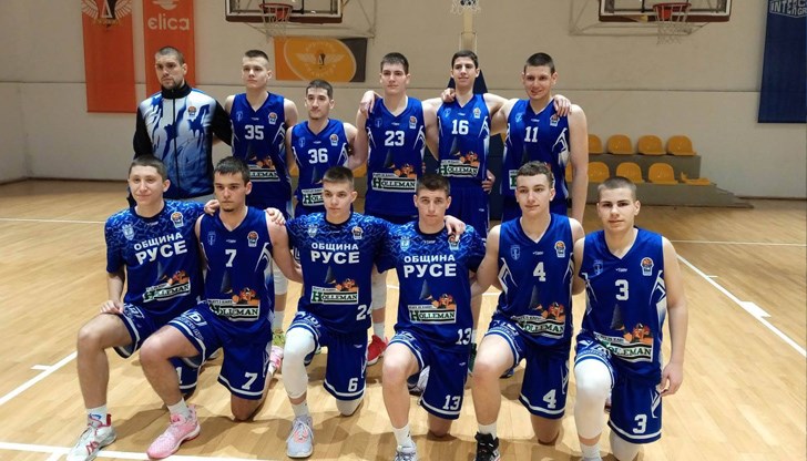 Старшата възраст на "Доростол" загубиха драматично от силния отбор на СКБ "Дунав Русе 2016"
