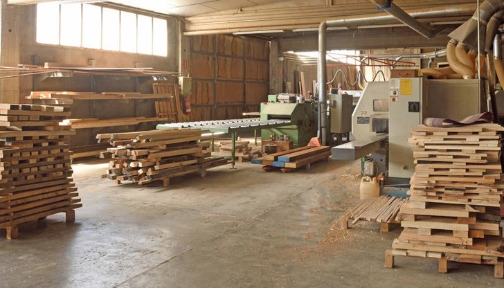 32-годишният крадец е бил общ работник в склада на строителната фирма 32-годишният крадец е бил общ работник в склада на строителната фирма