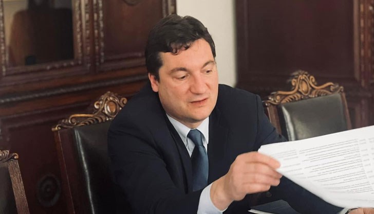 Прокуратурата говори за хора с известни прякори, ако имат данни - да ги арестуват и обвинят, заяви министърът на правосъдието