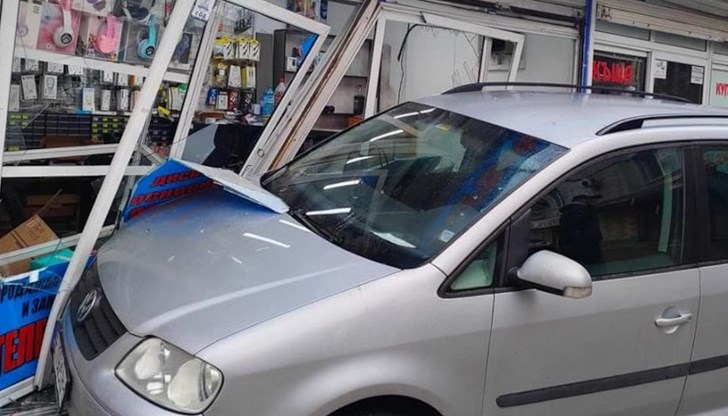 Пробите за алкохол и наркотици на водача са отрицателни