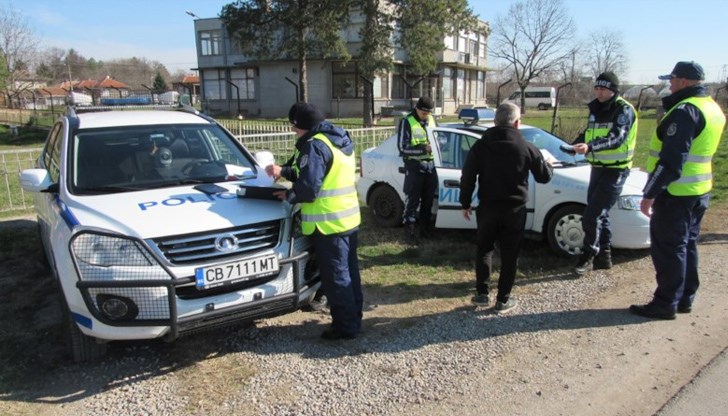 Арестуван е пиян шофьор в град Бяла, както и са задържани няколко души, извършили кражби и побой Арестуван е пиян шофьор в град Бяла, както и са задържани няколко души, извършили кражби и побой