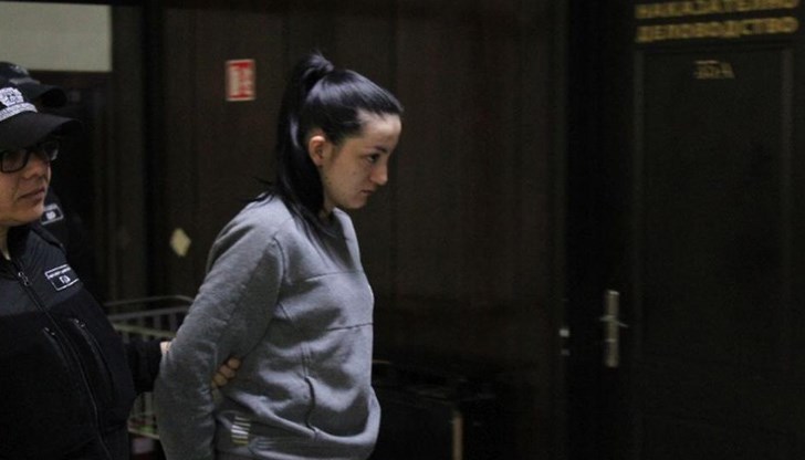 Обвиняемата ще бъде освободена от следствения арест след внасянето на гаранцията в пълен размер Обвиняемата ще бъде освободена от следствения арест след внасянето на гаранцията в пълен размер