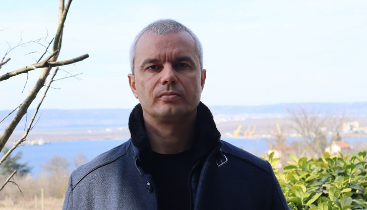 Не искаме да контролираме, а да наблюдаваме изборния процес, обясни Костадин Костадинов