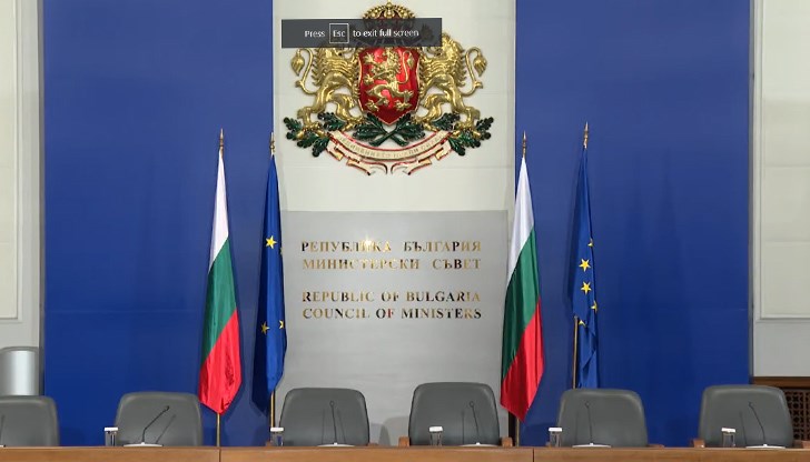 Предвидена е възможността да бъдат издавани паспорти със срок на валидност до 10 години