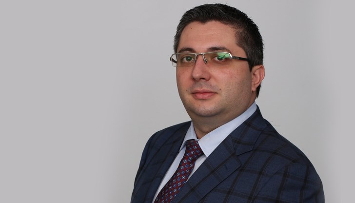 Депутатът от ГЕРБ Николай Нанков се подигра с програмата на коалицията ПП-ДБ Депутатът от ГЕРБ Николай Нанков се подигра с програмата на коалицията ПП-ДБ