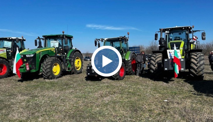 От сутринта зърнопроизводители от Великотърновско, Русенско и Плевенско протестират на главния път Русе - Плевен