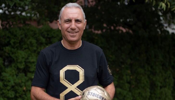 До този момент Гриша Ганчев притежаваше 76,2% от акциите на клуба, а Стоичков бе вторият най-голям акционер с 20% До този момент Гриша Ганчев притежаваше 76,2% от акциите на клуба, а Стоичков бе вторият най-голям акционер с 20%