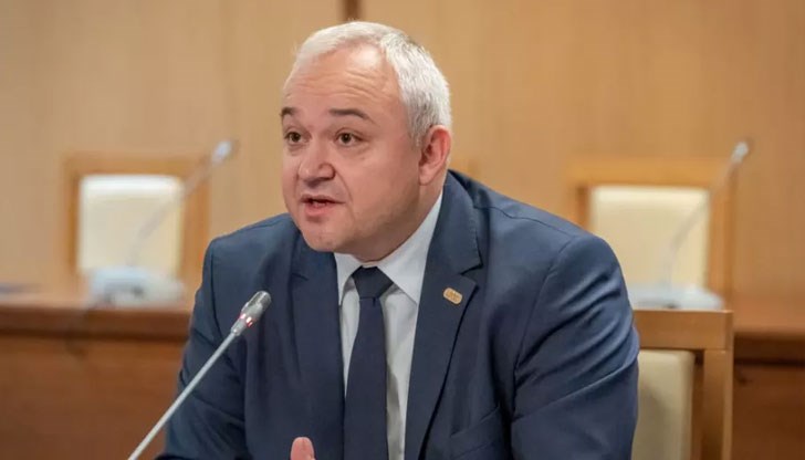 Уж щяха да удрят корумпирани политици и хора с прякори, а то не смогват дори с откраднат кештерминал, обран инкасо автомобил или пък грабеж с противогази на ресторант в центъра на София Уж щяха да удрят корумпирани политици и хора с прякори, а то не смогват дори с откраднат кештерминал, обран инкасо автомобил или пък грабеж с противогази на ресторант в центъра на София