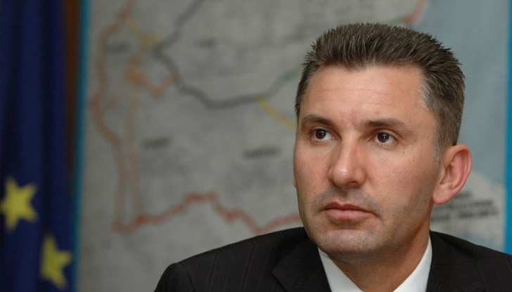 По информация Велико Желев е упражнил насилие и принудил свой