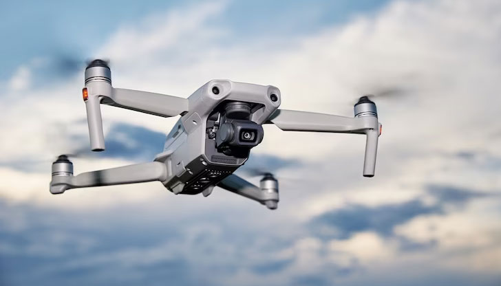 Джипът му е открит изоставен в гориста местностПолицията на крак!