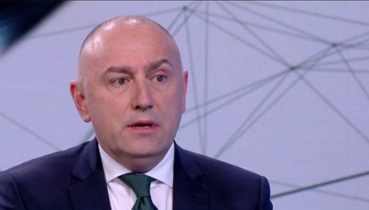 Лидерът на коалиция Заедно допълни, че трябва да се направят