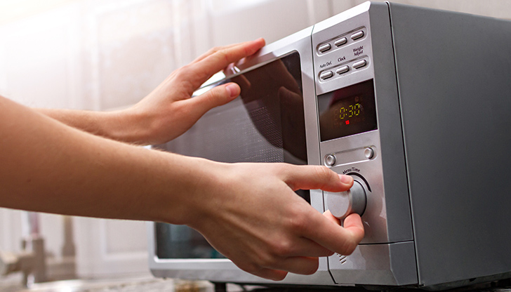 Възможна е връзка между използването на микровълнова фурна и появата