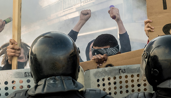 Балканските фенове станаха жертва на наглед непредизвикана агресияИспански полицаи пребиха