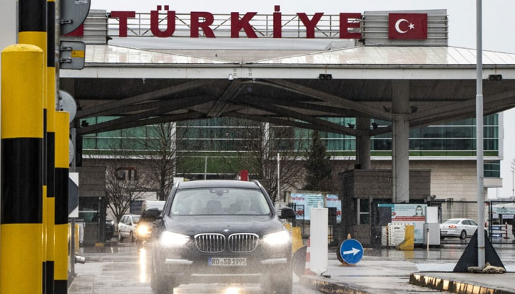 Държавата пое функцията по дезинфекцията на превозните средства, преминаващи през