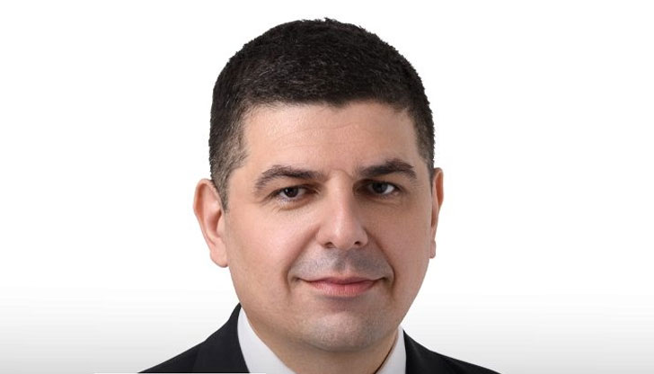 Току-що МВР задържа една от касичките на ГЕРБ и Пеевски