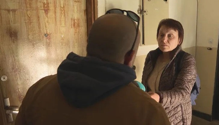 Агресията е заснета от видеокамерата, която е поставена в коридора