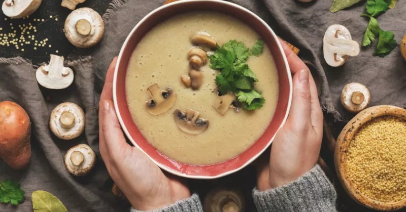 Гъбената супа е традиционна за празникаПрез 2023 година празникът, посветен