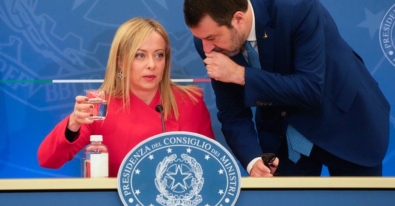 Тържеството, на което Мелони, е пяла се е състояло, след