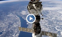 Руските космонавти направиха първа за годината космическа разходка