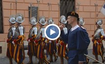 Охраната на папата е най-малката армия в света