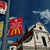 McDonald's съкращава служители и намалява заплати